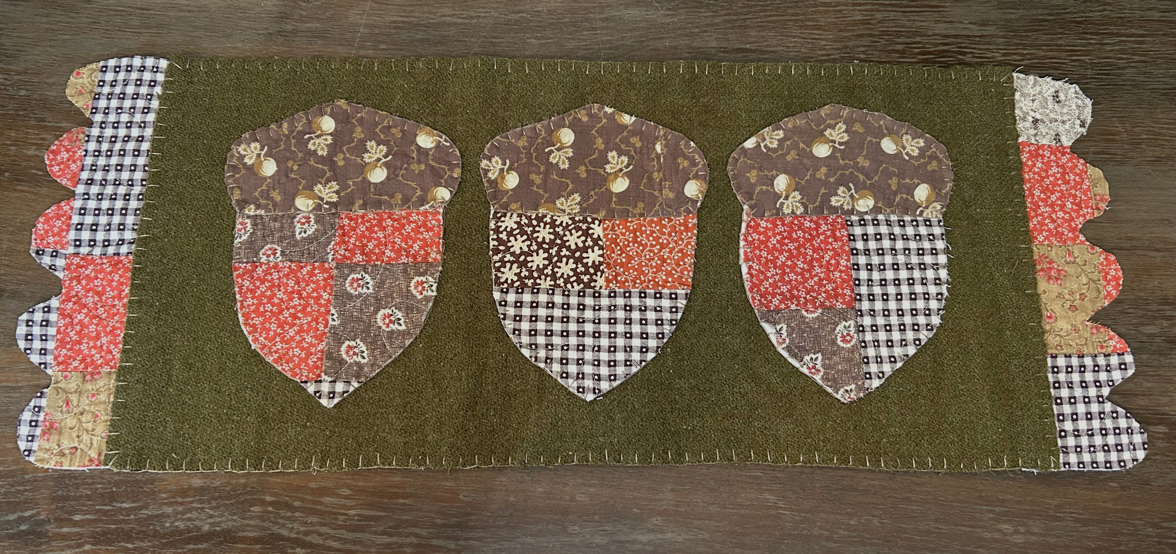 Antique Quilt Fall Acorn Wool Table Runner