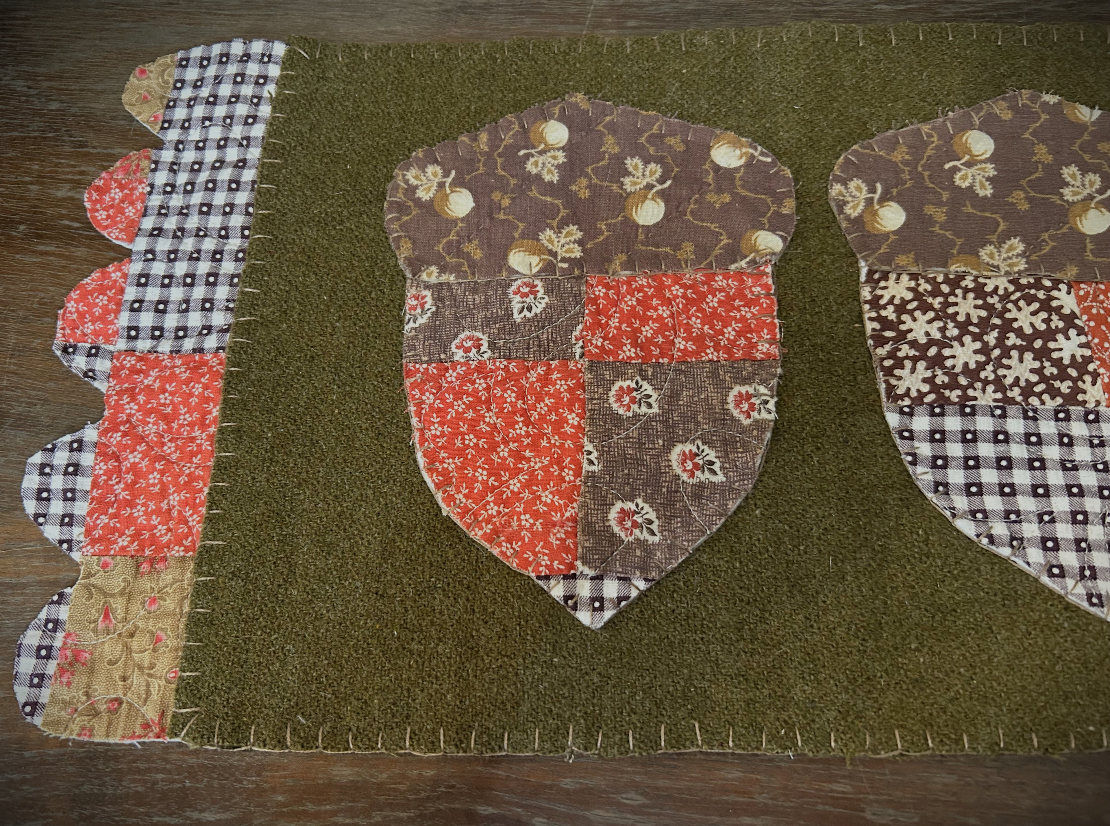 Antique Quilt Fall Acorn Wool Table Runner