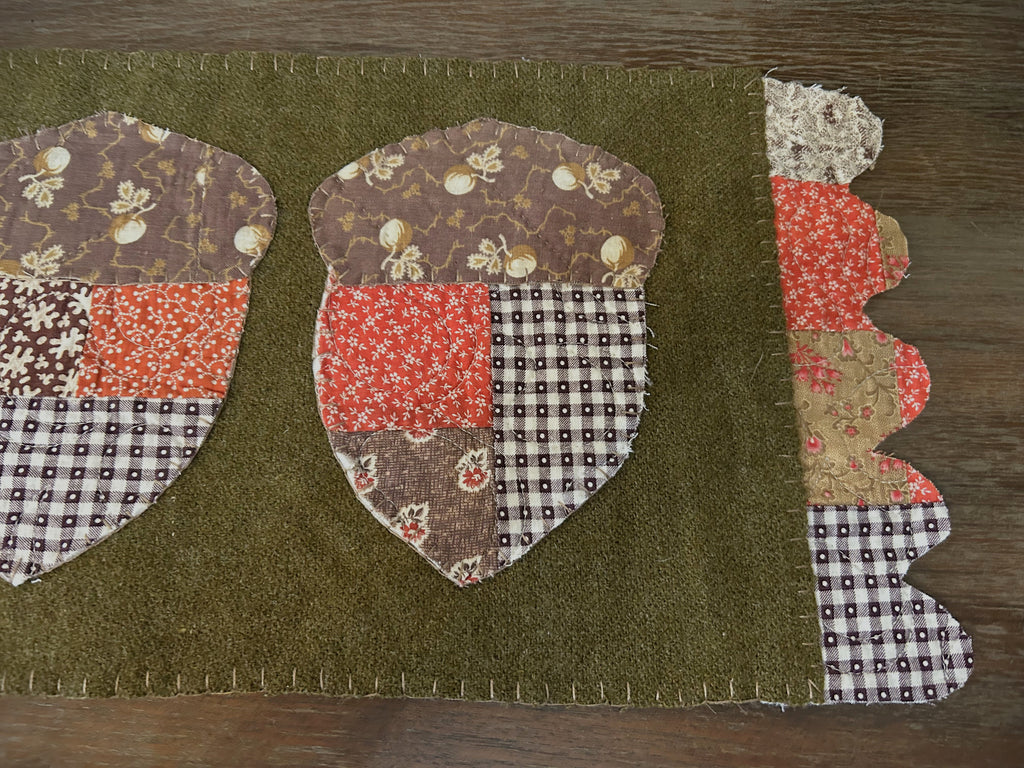 Antique Quilt Fall Acorn Wool Table Runner
