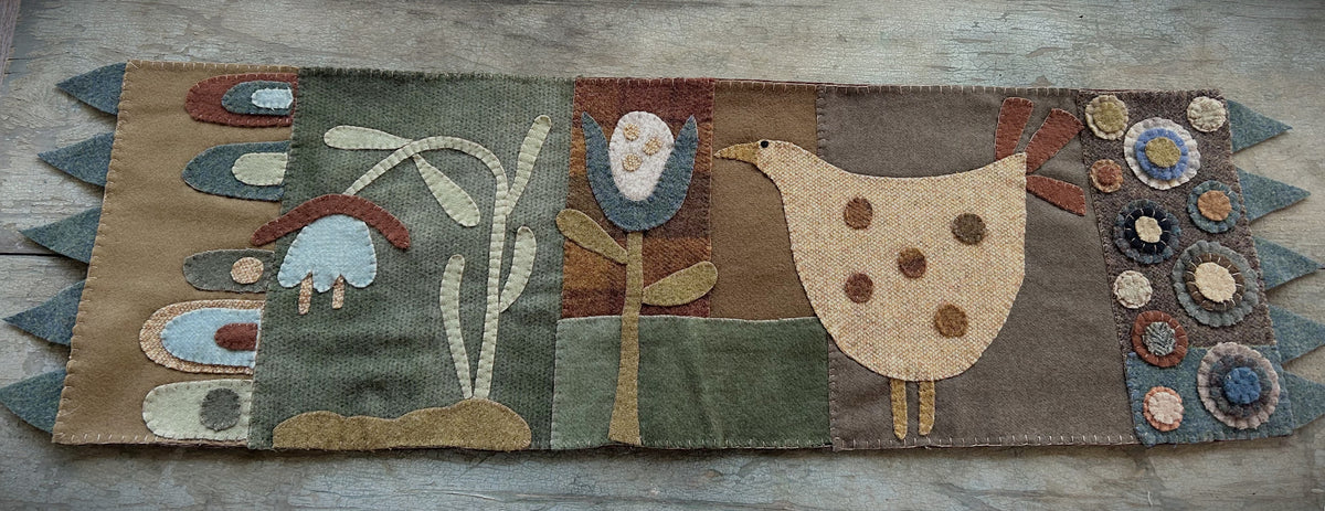 Primitive Handmade Wool Applique Folk Art Chicken Table Runner
