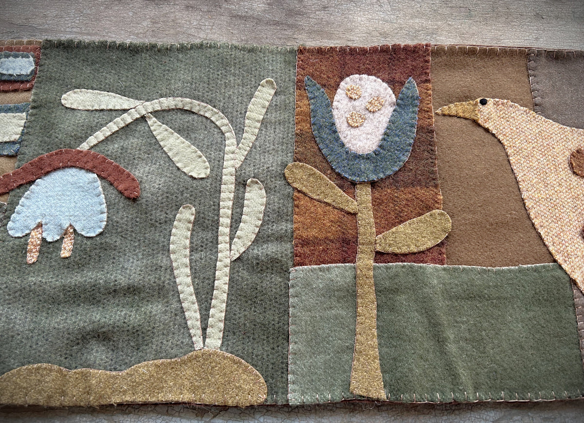 Primitive Handmade Wool Applique Folk Art Chicken Table Runner