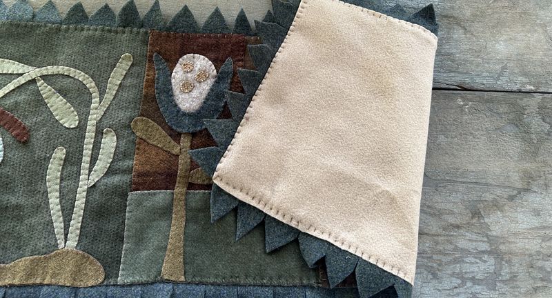 Primitive Handmade Wool Applique Folk Art Chicken Table Runner