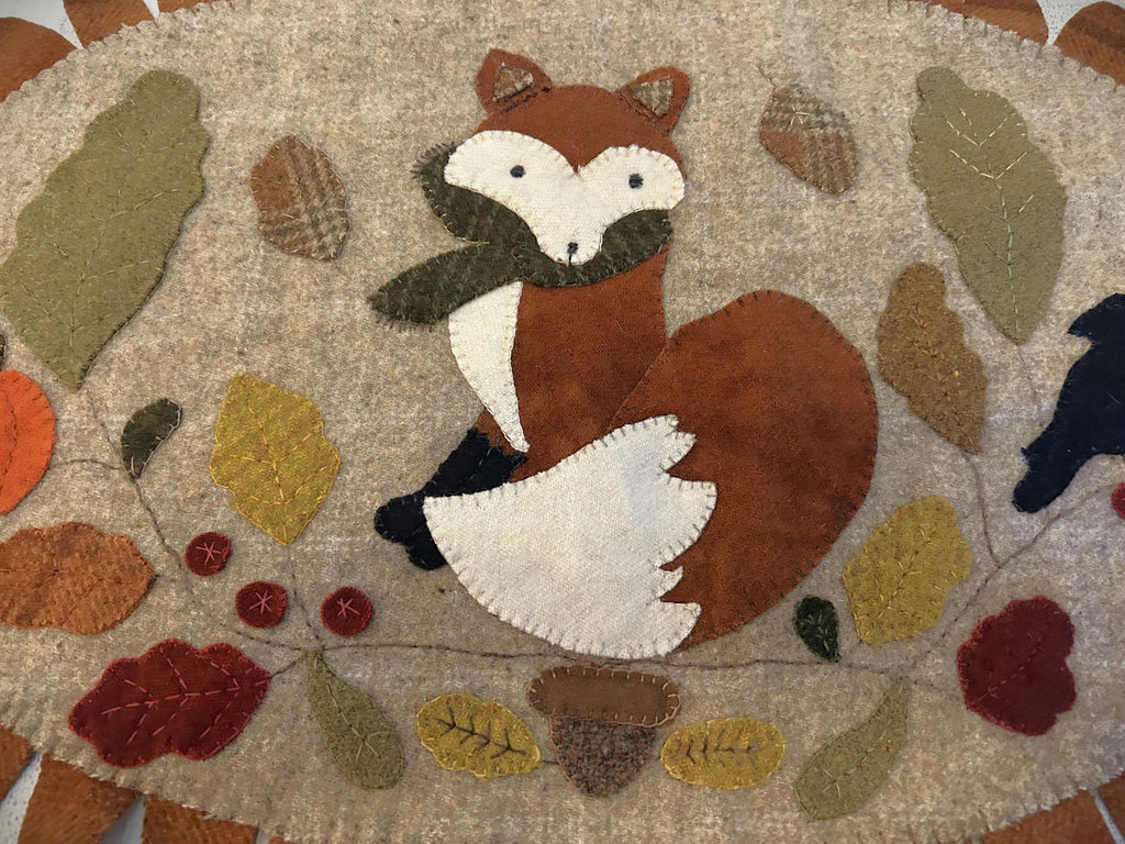 Primitive Handmade Wool Fox Table Runner