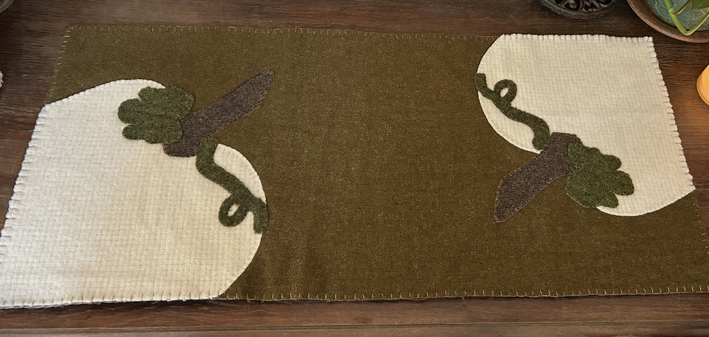 Handstitched Wool White Pumpkin Table Runner |