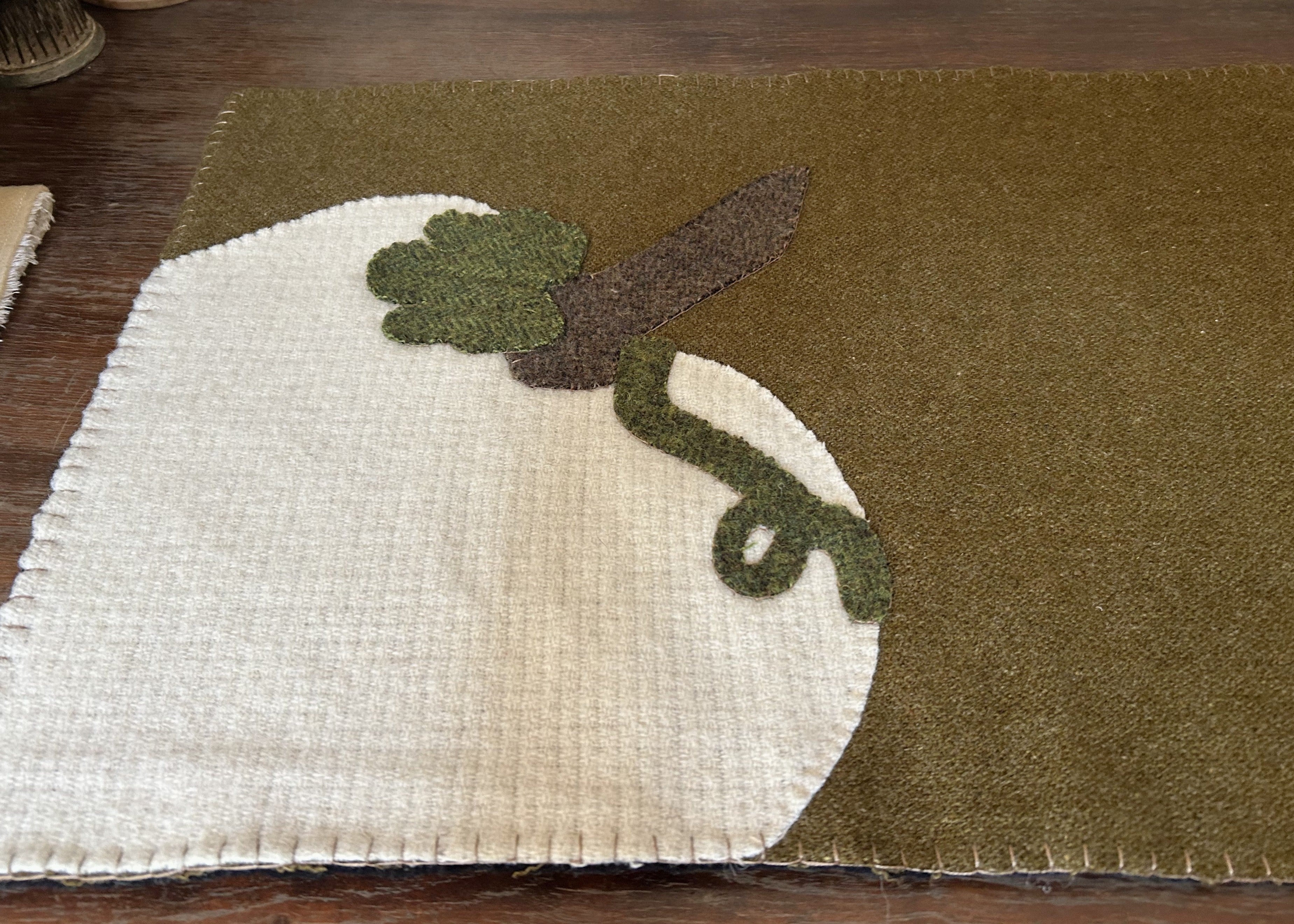 Handstitched Wool White Pumpkin Table Runner |