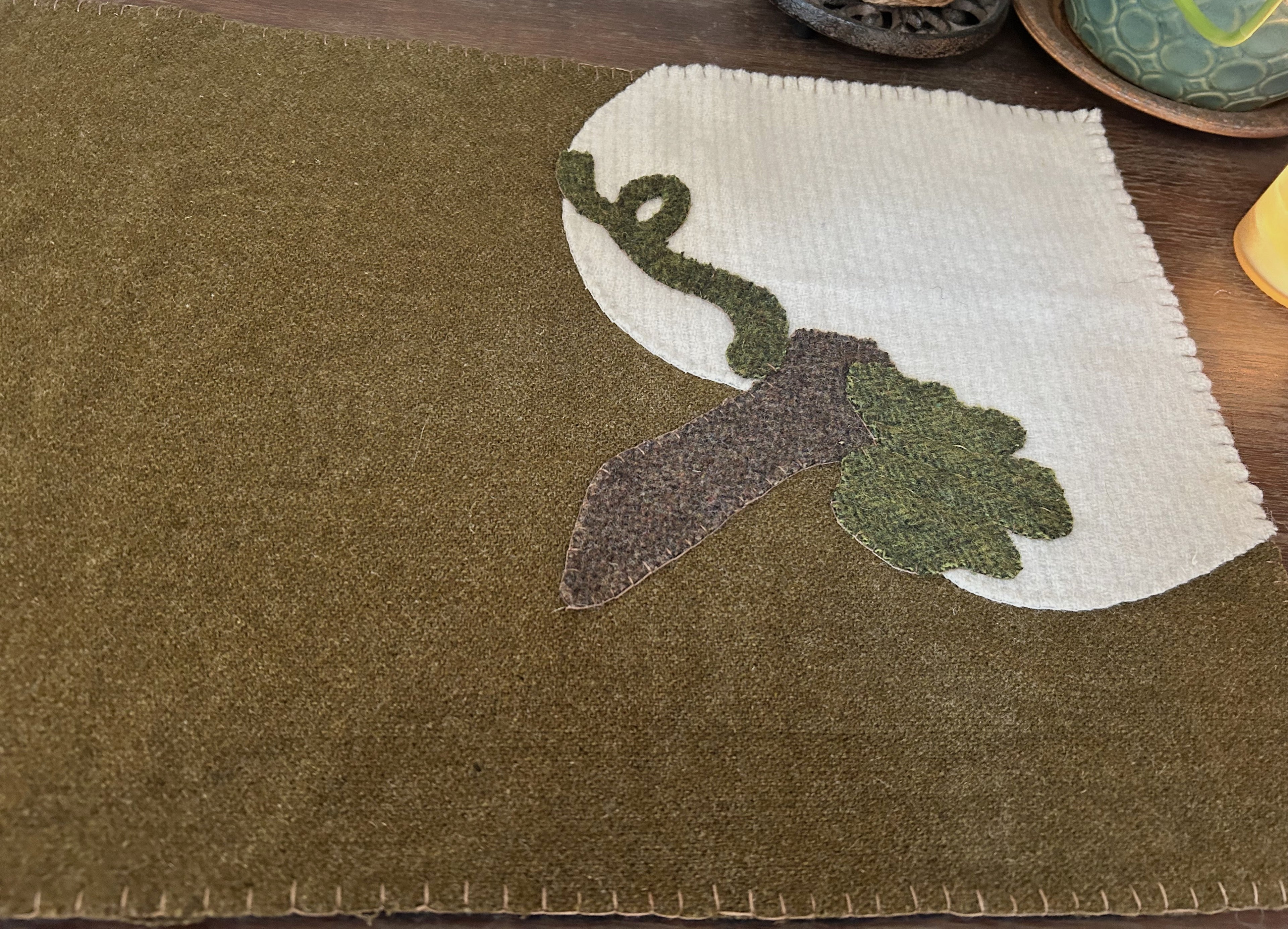 Handstitched Wool White Pumpkin Table Runner |