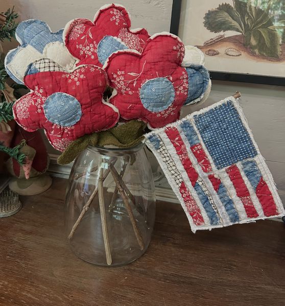 Primitive set of 5 Antique Quilt Flowers with Grain Sack Flag | Primitive Patriotic Decor